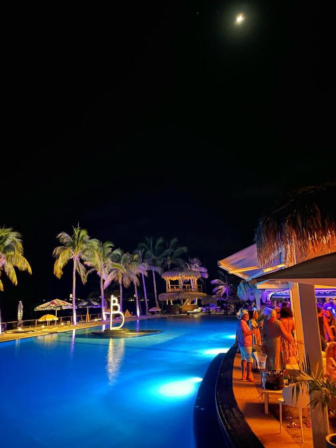Diamond Paradise Le Diamant Bagian luar foto